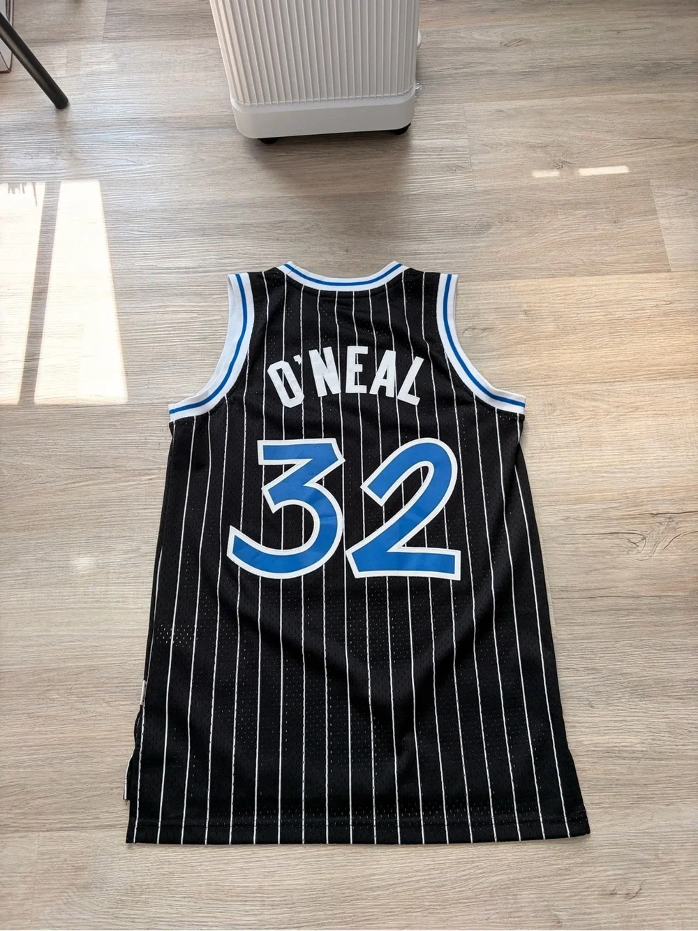 Orlando Magic #32 Shaq Basketball Jersey - Picture 2 of 4
